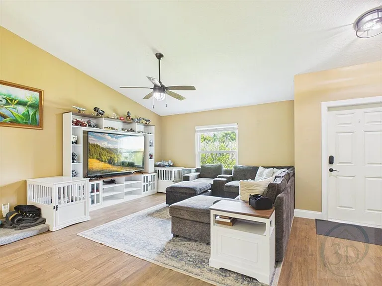 2265 SW Grosspoint St — Photo 1