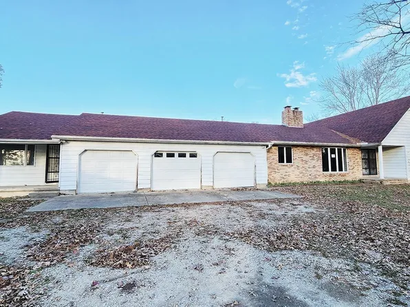 4905 Beckwood Ln, Salem, IL 62881