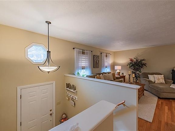2nd image of 459 Lexington Dr