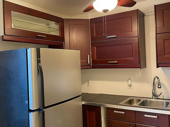 3rd image of 1840 Burton Dr APT 203