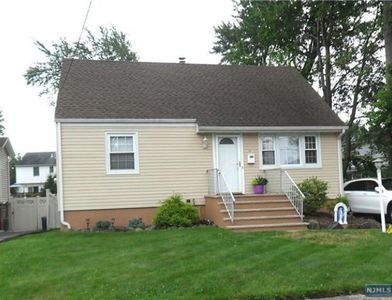 6 Crestwood Ct, Totowa, NJ, 07512