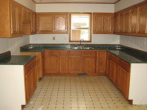 2nd image of 7365 Easy St