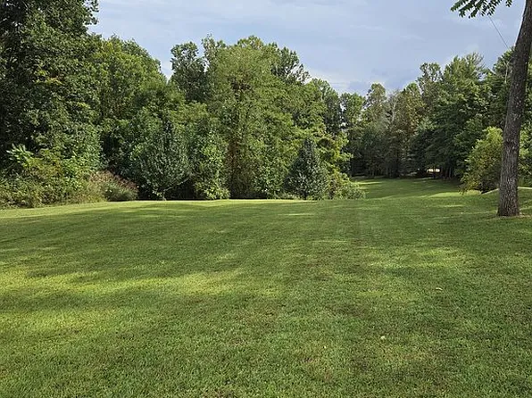 98 Kay Rd, Flat Rock, NC 28731