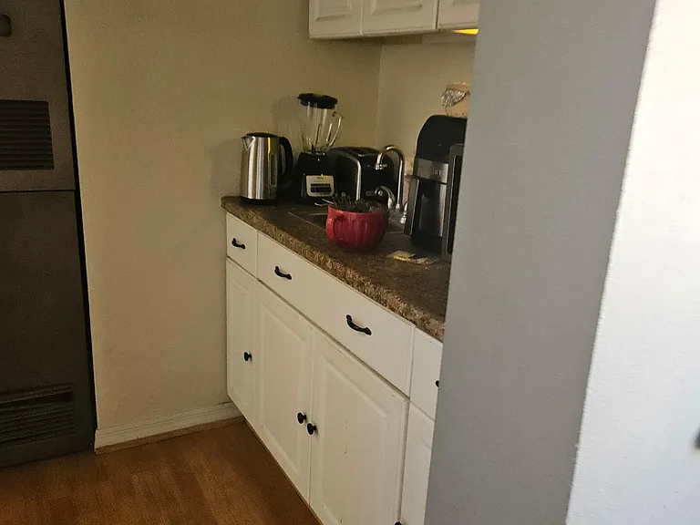 788 Poindexter Ave — Photo 12