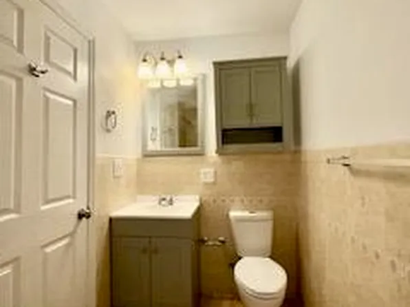 271 Grant Avenue image 16 of 19