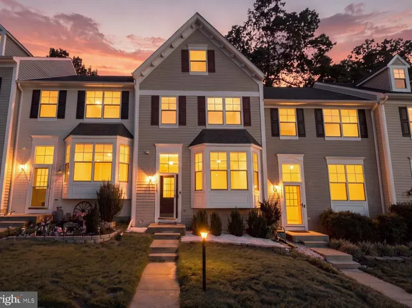 11614 Nellings Pl, Woodbridge, VA 22192