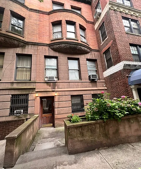 312 W 77th St #2F — Photo 13