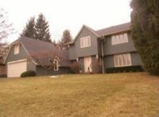 1117 Avalon Ln, Libertyville, IL