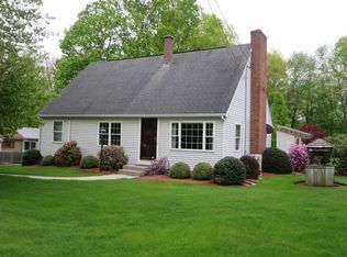 18 Pine Dr, Wilbraham, MA 01095