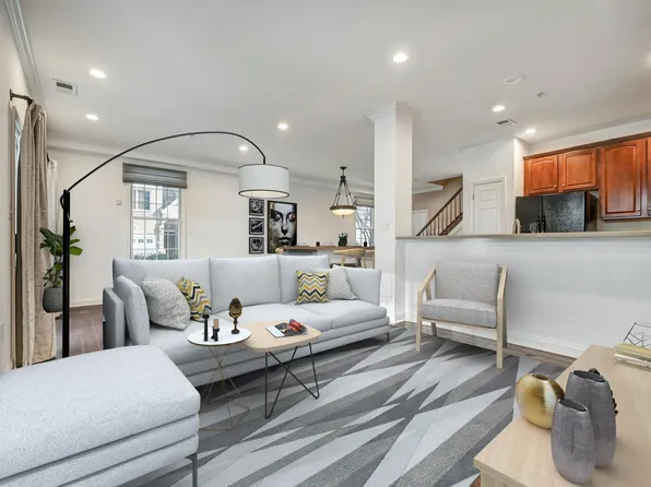 145 Lydia Dr #145, West New York, NJ 07093
