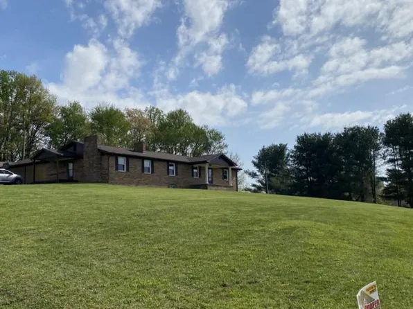 480 School St, East Bernstadt, KY 40729