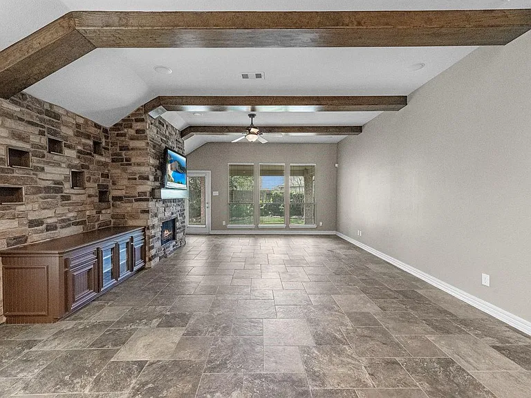 27723 Amy Willow Ln — Photo 6
