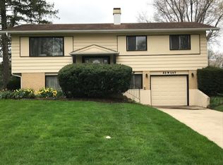 21W167 Flamingo Ln, Lombard, IL 60148