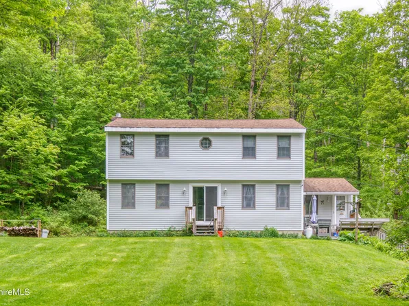 495 Williamstown Rd, Lanesborough, MA 01237