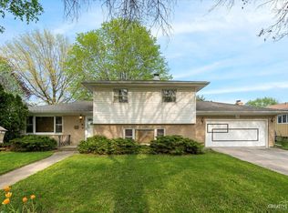 173 S Jane Dr, Elgin, IL 60123