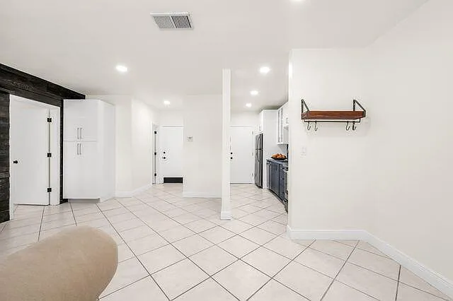 299 SW 7th St #1060 — Photo 10