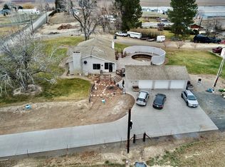 341 Hoff Rd, Moxee, WA 98936