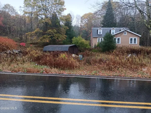 498 Blue Factory Road, Averill Park, NY 12018
