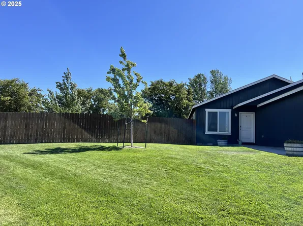 148 SW Falcon Ct, Boardman, OR 97818
