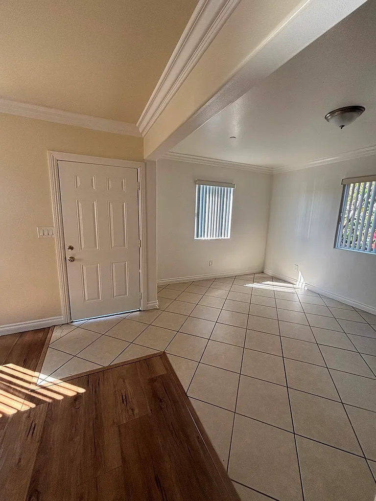 5 bed, 1753 sqft, $4,200 — Photo 4