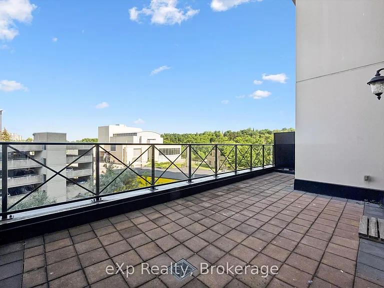 160 Macdonell St #308 — Photo 31