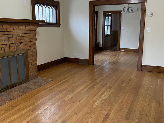 4th image of 351 Clairmonte Ave