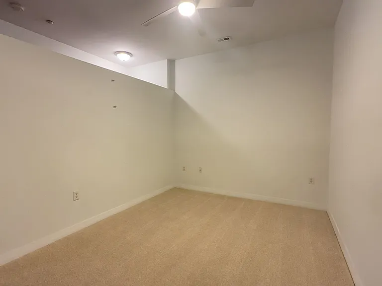 450 W Princess Anne Rd #308 — Photo 9