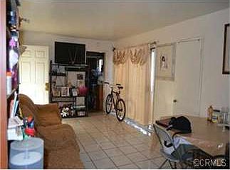 3rd image of 1054 N Del Norte Ave