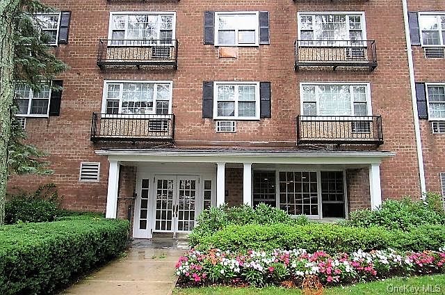 1st image of 3 Consulate Dr APT 4A