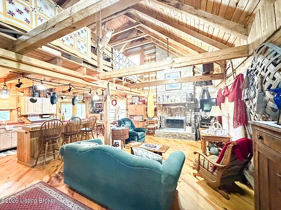 5th image of 1404 Catwalk Rd