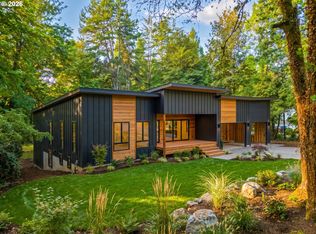 13248 S Iron Mountain Blvd, Portland, OR 97219