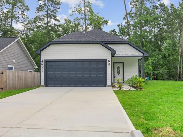 114 Indian Creek St, Willis, TX 77378