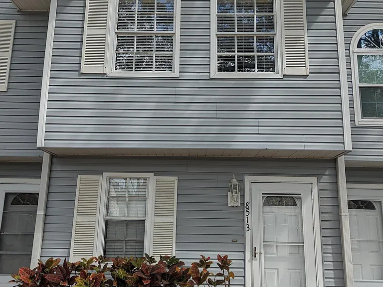 Front of 8513
