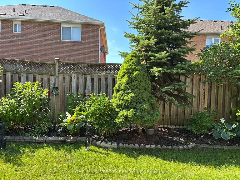 111 Edward Jeffreys Ave — Photo 22