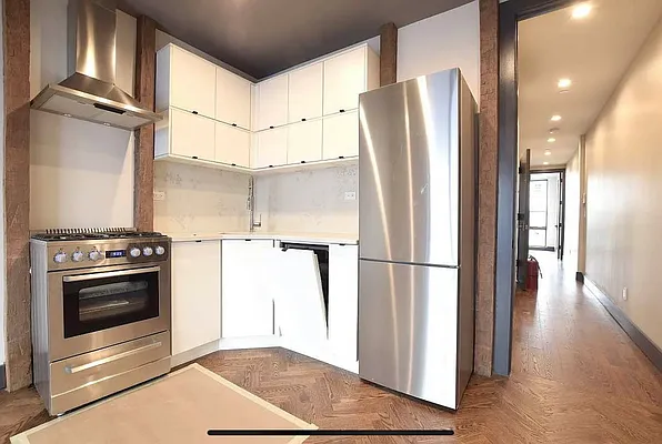 Rented by East Williamsburg Realty Inc | media 7