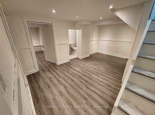 271 Sussex Ave #BASEMENT, Richmond Hill, ON L4C2G6