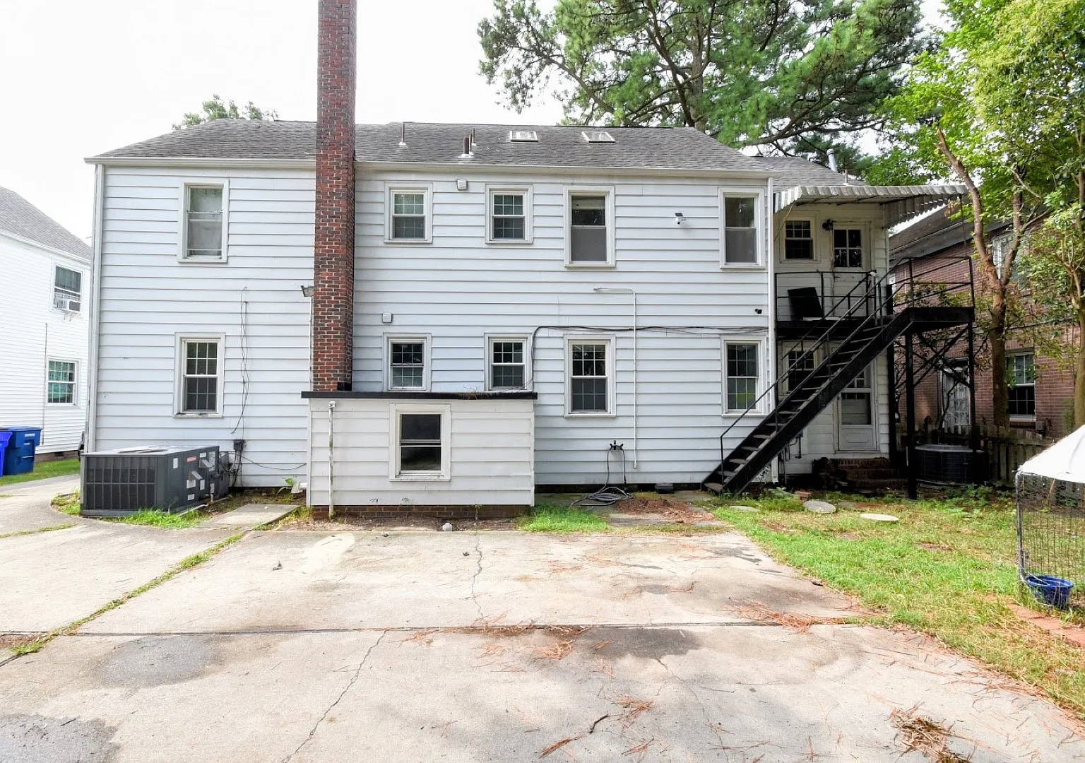 4 bed, 2100 sqft, $2,600 — Photo 4