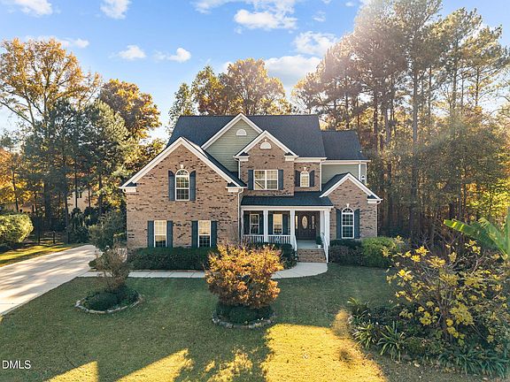 4th image of 116 Vintage Hill Cir