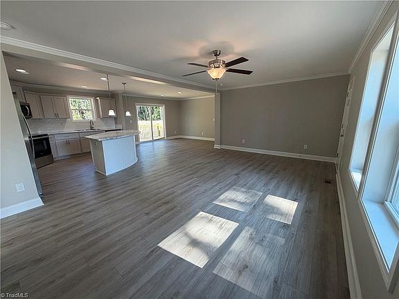 4th image of 1688 Turner Rd