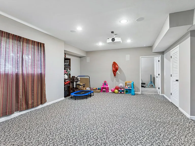 8602 W 166th Ct — Photo 41