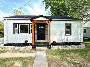 315 Vest Rd, Henryville, IN 47126