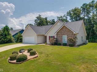 3404 Phoenix Cove Dr, Gainesville, GA 30506