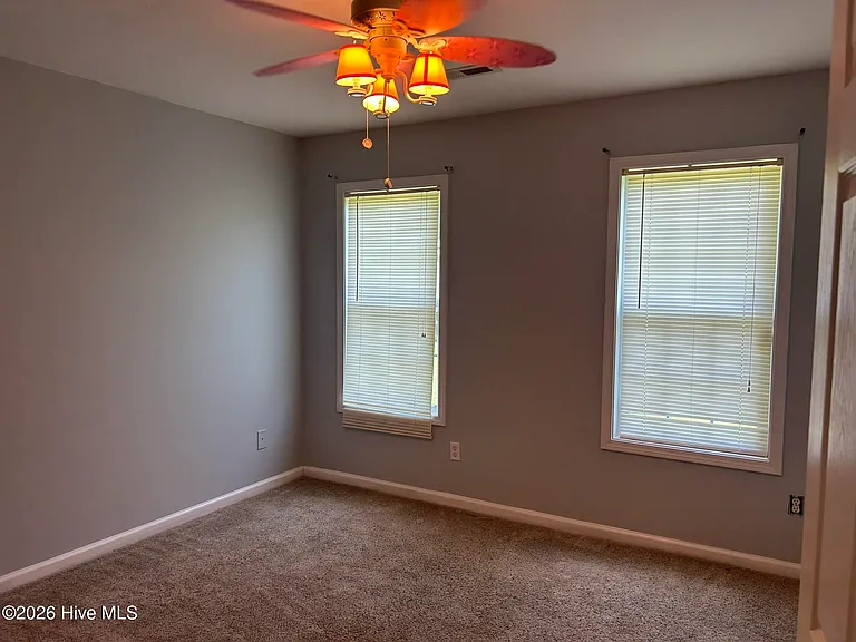 212 W Woodbine Ter — Photo 18