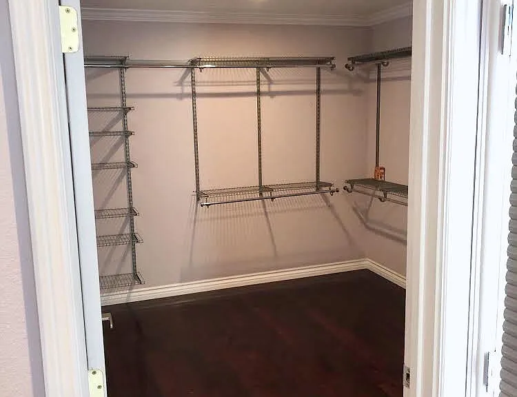 walking closet 10ft x 12ft