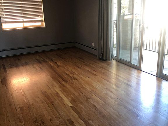 5th image of 875 N Dahlia St Unit 101