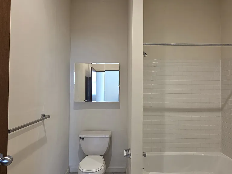 811-0 Filbert St #810 — Photo 16