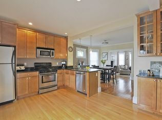 80 Harbor View St #2, Dorchester, MA 02125