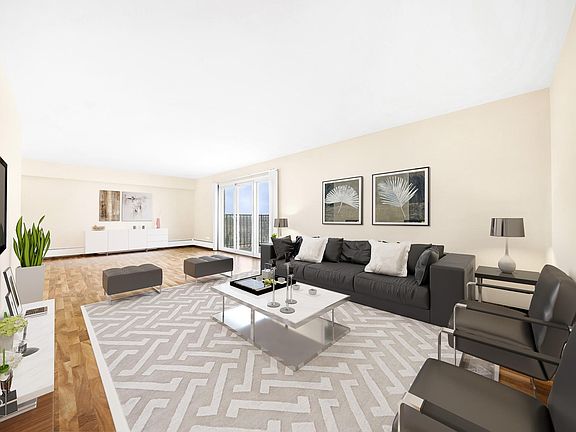 Living room - virtually staged