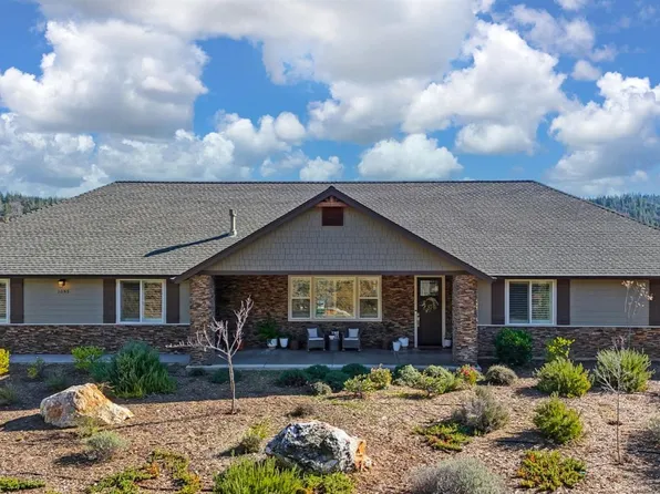 1085 N Circle Dr, Diamond Springs, CA 95619