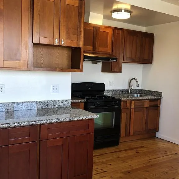 230 Lowell St #3 — Photo 6